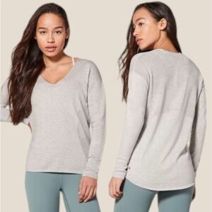 Lululemon Grey Sweater / Size 6